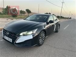 نيسان ألتيما